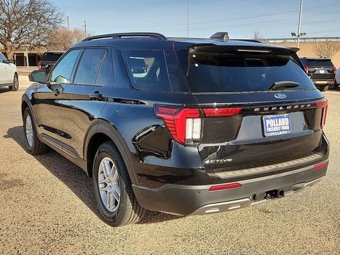 New 2026 Ford Explorer Active w/ Active Comfort Package image 2