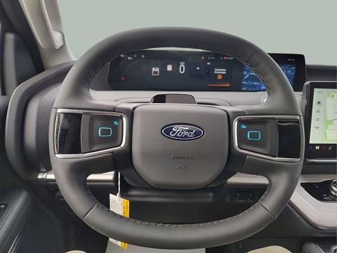 New 2026 Ford Expedition Max Active AWD/4WD image 18