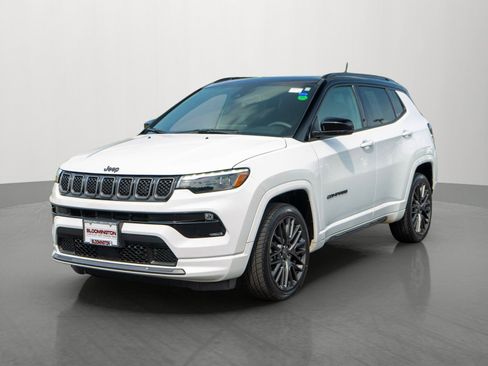 Used 2023 Jeep Compass High Altitude AWD/4WD image 3