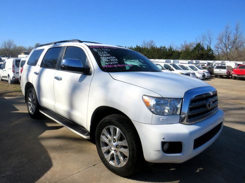 Used 2008 Toyota Sequoia Limited image 3