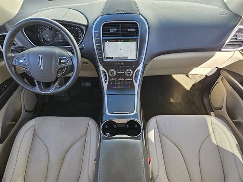 Used 2018 Lincoln MKX Reserve w/ Lincoln MKX Climate Package image 24