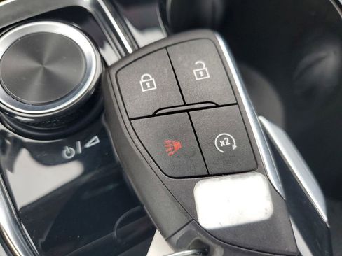 Used 2025 Buick Envision Preferred image 38