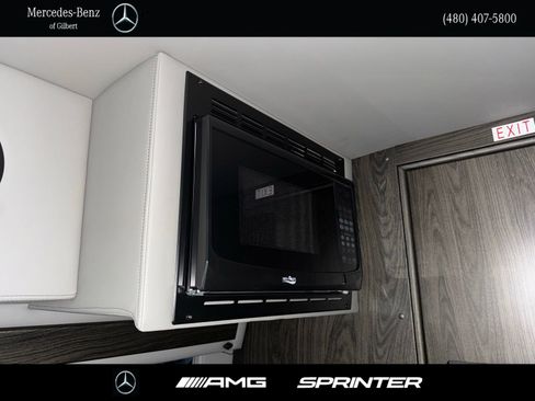 Used 2024 Mercedes-Benz Sprinter 3500 image 32