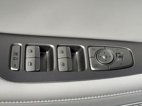 Used 2025 Hyundai Palisade SEL FWD image 19