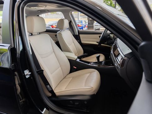 Used 2011 BMW 328i Sedan image 19