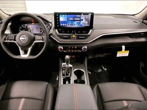 New 2026 Nissan Altima 2.5 SR FWD image 6