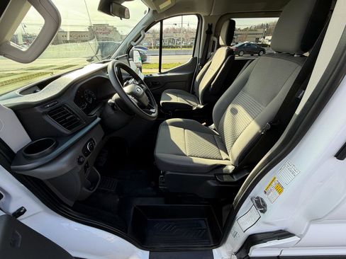 Used 2025 Ford Transit 350 XLT image 13
