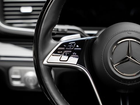 Used 2024 Mercedes-Benz Maybach GLS 600 Maybach GLS 600 image 48