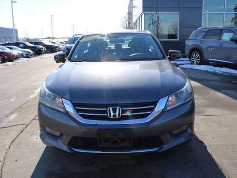 Used 2015 Honda Accord EX-L image 2