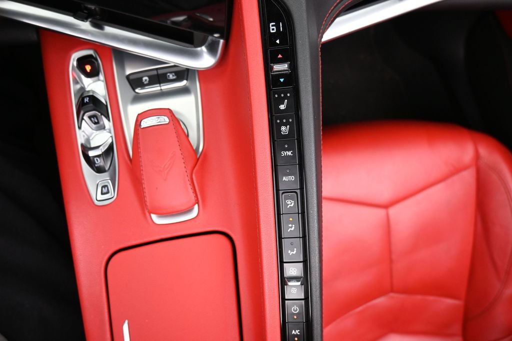 Used 2021 Chevrolet Corvette Stingray Preferred Conv w/ Z51 Performance Package RWD image 19