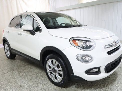 Used 2017 FIAT 500X Lounge w/ Advanced Safety Package FWD image 5