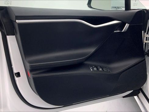 Used 2017 Tesla Model S 75 image 19