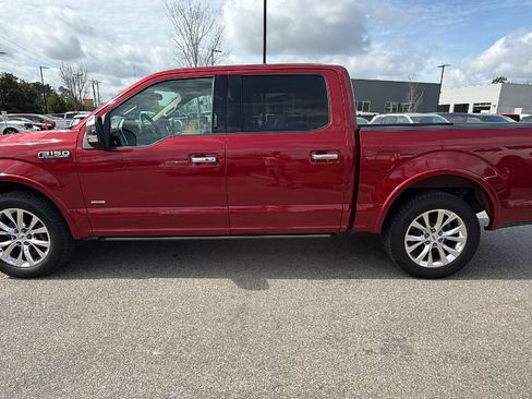 Used 2015 Ford F150 Lariat w/ Equipment Group 502A Luxury image 11