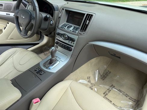 Used 2009 INFINITI G37 x Coupe w/ Premium Pkg AWD/4WD image 17