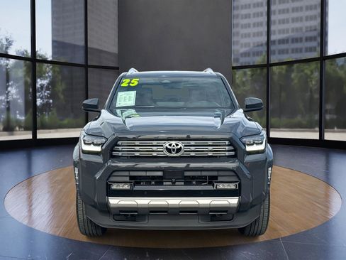 Used 2025 Toyota 4Runner Limited image 2