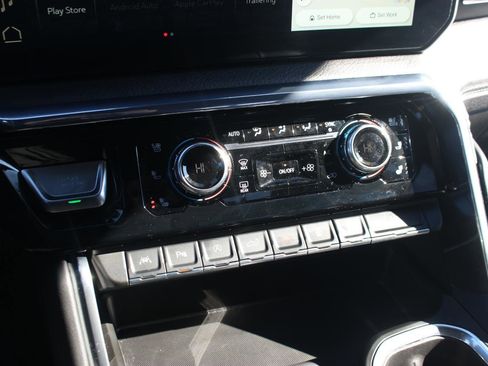 Used 2024 GMC Sierra 1500 Denali w/ Denali Reserve Package image 28