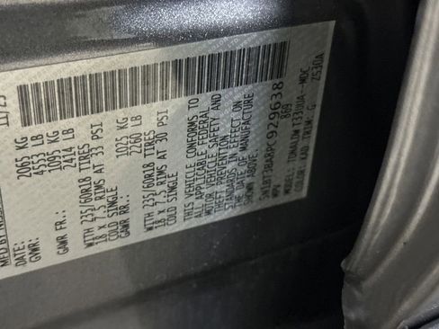 Used 2023 Nissan Rogue SV image 27