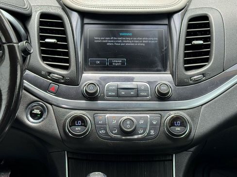 Used 2019 Chevrolet Impala LT FWD image 17