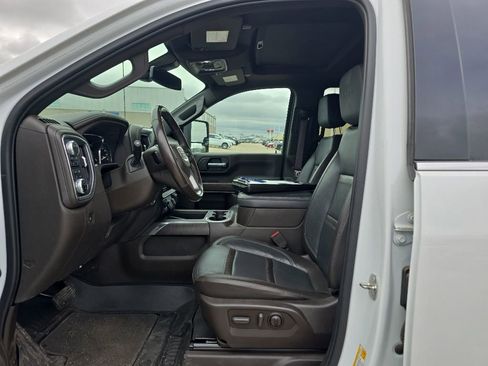 Used 2023 GMC Sierra 3500 Denali AWD/4WD image 8