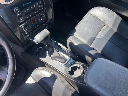 Used 2006 GMC Envoy SLE w/ Sle Preferred Equipment Group AWD/4WD image 24