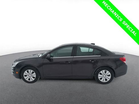 Used 2016 Chevrolet Cruze LT image 5