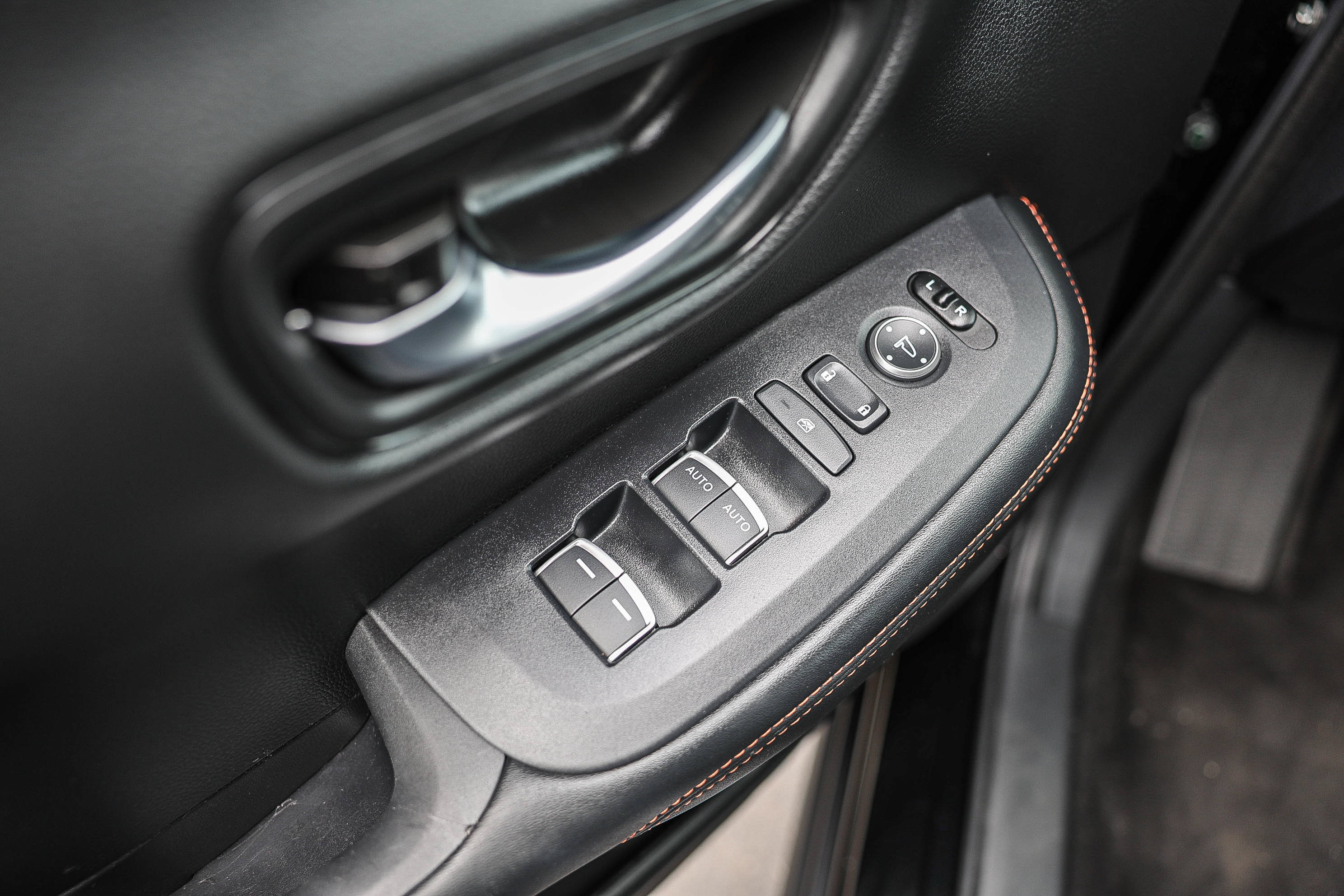 Certified 2025 Honda HR-V Sport image 10