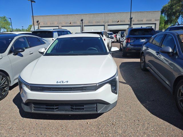 Certified 2026 Kia K4 FWD image 3
