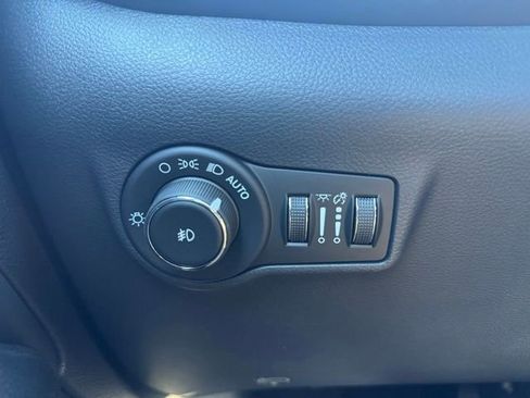 New 2026 Jeep Compass Limited image 29