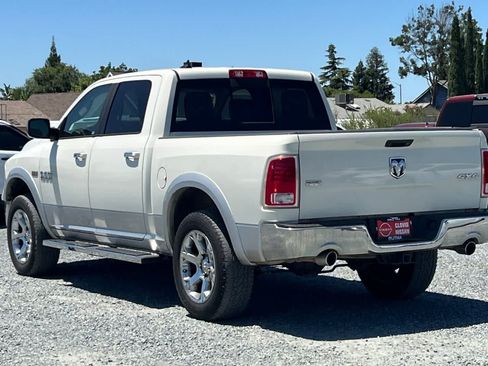 Used 2017 RAM 1500 Laramie w/ Convenience Group AWD/4WD image 7