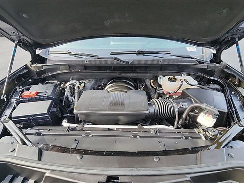 Used 2025 Chevrolet Tahoe LT w/ Comfort Package image 32