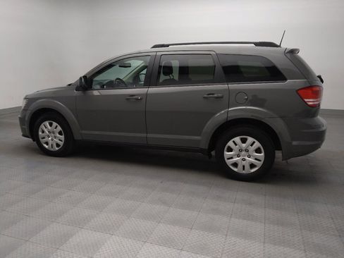 Used 2020 Dodge Journey SE w/ SE Popular Equipment Group image 3