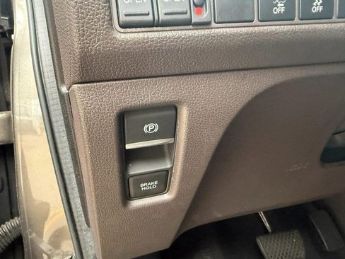 Used 2018 Honda Odyssey Elite image 16