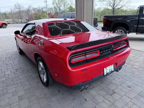 Used 2023 Dodge Challenger SXT RWD image 26