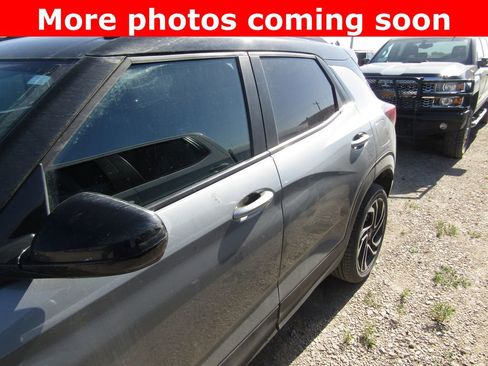 Used 2024 Chevrolet TrailBlazer RS AWD/4WD image 2