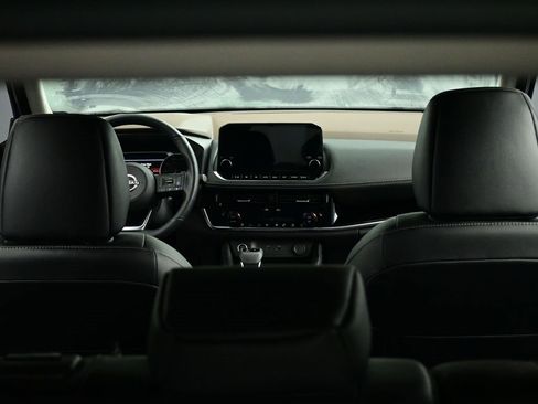 Used 2023 Nissan Rogue SL w/ SL Premium Package image 35