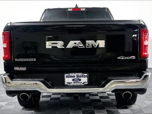 Used 2025 RAM 1500 Laramie AWD/4WD image 4