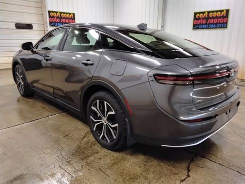 Used 2023 Toyota Crown AWD/4WD image 6