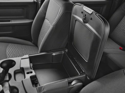 New 2026 RAM 2500 Laramie AWD/4WD image 10