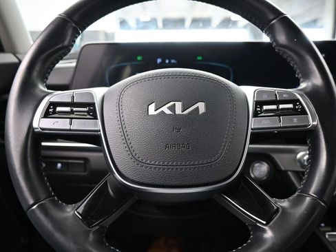 Used 2024 Kia Telluride S w/ S Sunroof Package FWD image 29