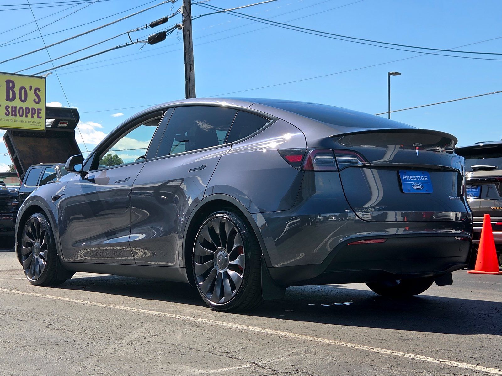 Used 2023 Tesla Model Y Performance AWD/4WD image 45