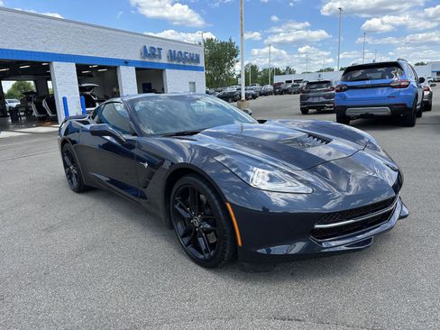 Used 2015 Chevrolet Corvette Stingray Coupe RWD image 10