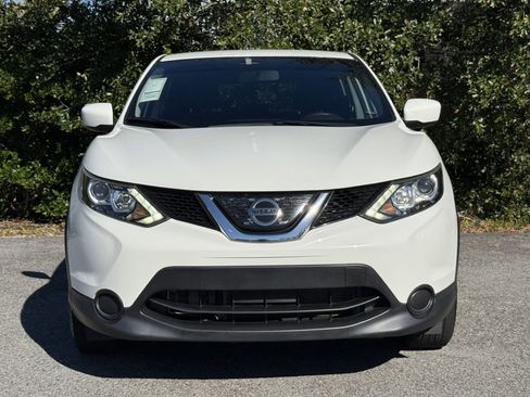 Used 2019 Nissan Rogue Sport S image 2