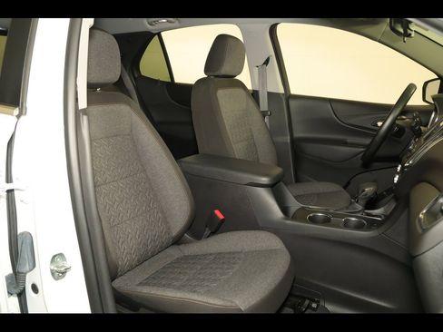 Used 2023 Chevrolet Equinox LT image 28