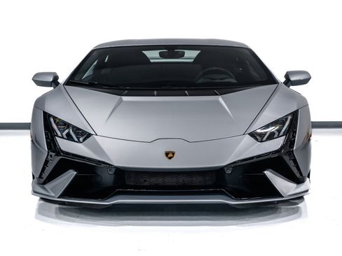 Used 2023 Lamborghini Huracan Tecnica RWD image 3