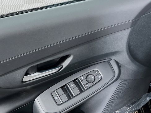 New 2026 Nissan Sentra SV w/ SV Convenience Package FWD image 16