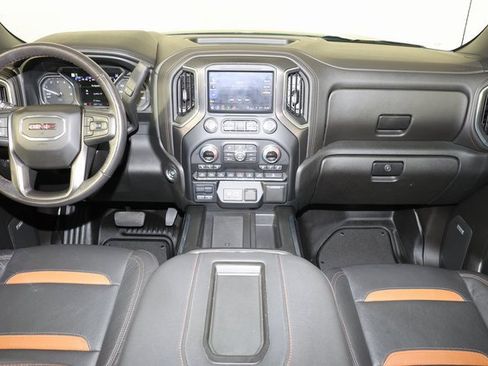 Used 2021 GMC Sierra 1500 AT4 w/ Technology Package image 10