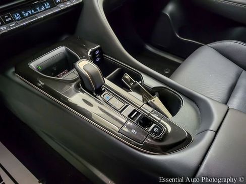 Certified 2025 Toyota Crown Signia AWD/4WD image 19