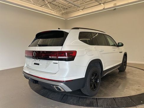 New 2026 Volkswagen Atlas Peak Edition AWD/4WD image 5