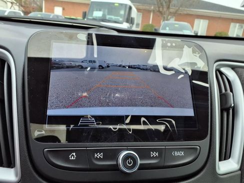 New 2024 Chevrolet Malibu LT image 18