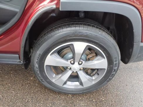 Certified 2019 Jeep Cherokee Limited image 15